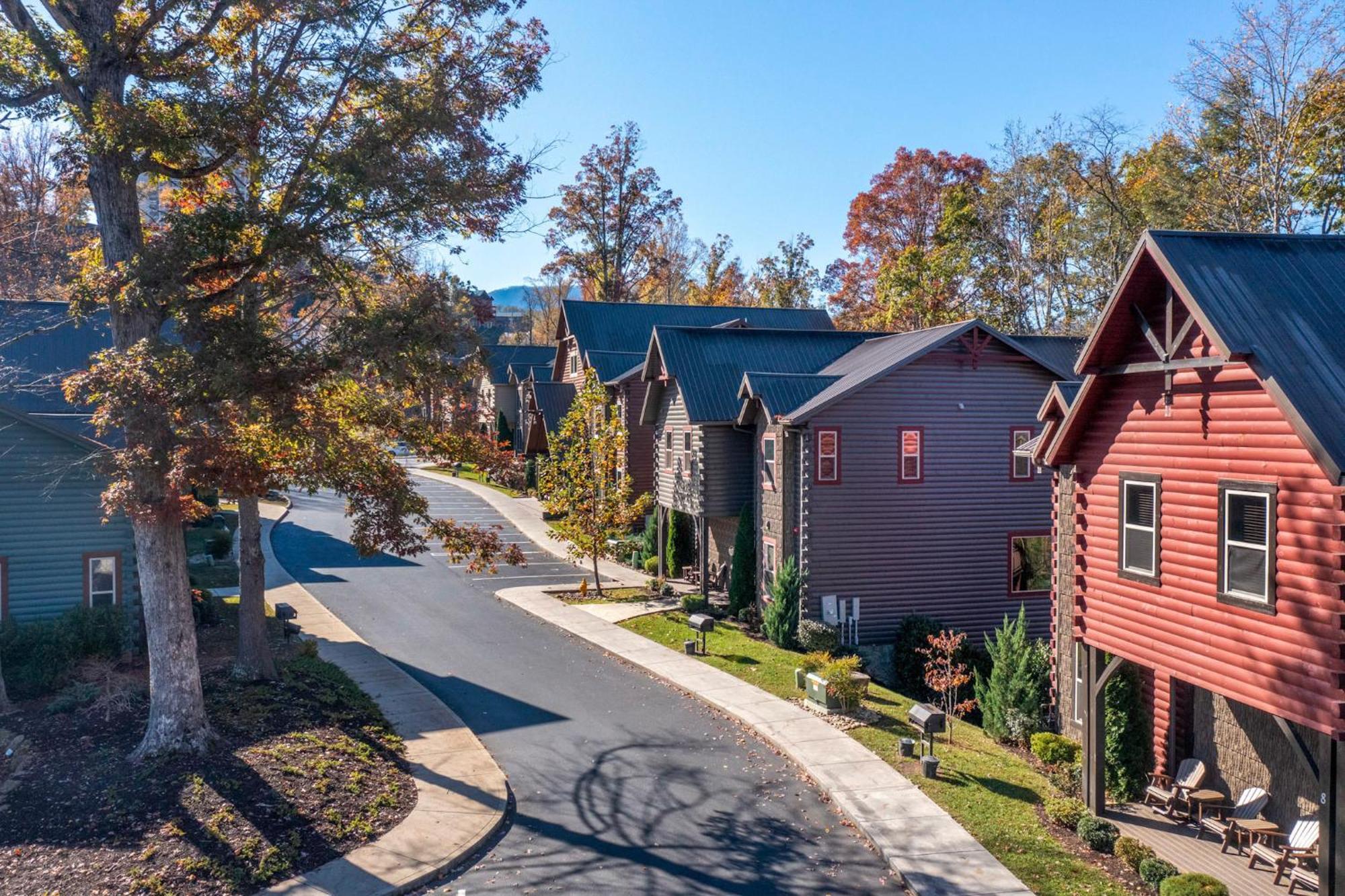 The Great Maple Retreat By Stony Brook Cabins Гетлинбург Екстериор снимка