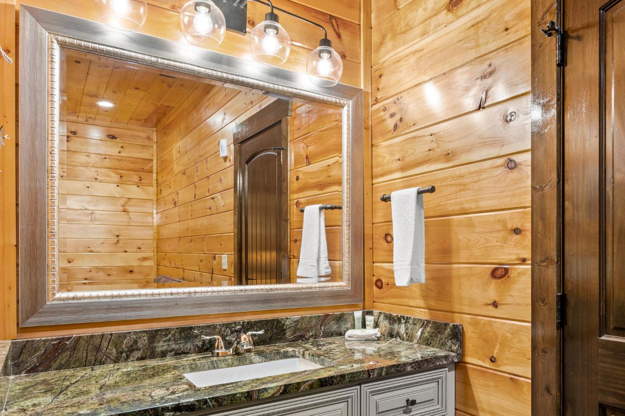 The Great Maple Retreat By Stony Brook Cabins Гетлинбург Екстериор снимка